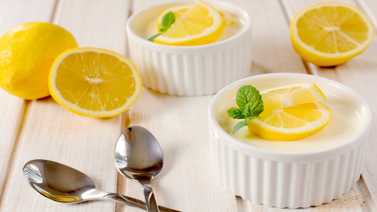 Receta de Panna cotta de limón fácil de preparar