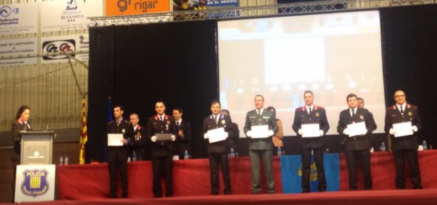 Entrega de medallas a los mossos en el Día de las escuadras (Foto:Facebook)