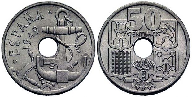 Moneda de 50 céntimos de 1949 con las flechas hacia abajo.