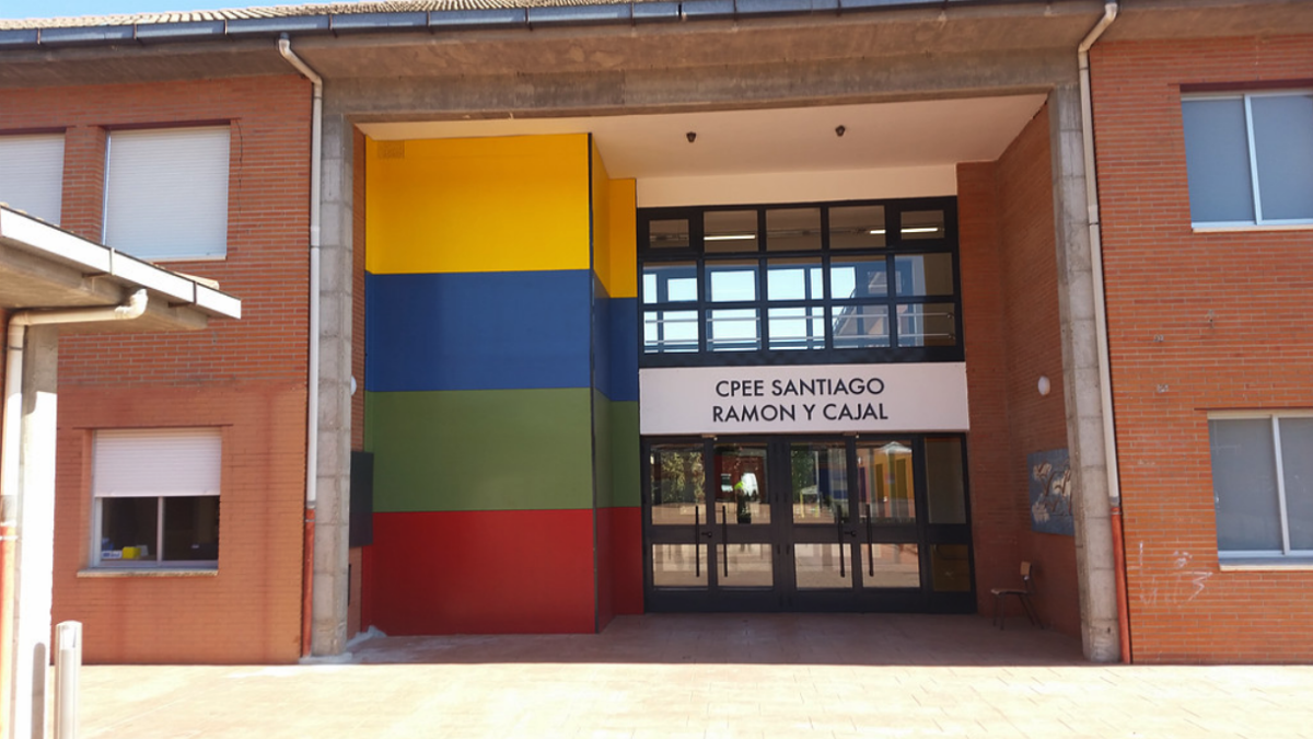 Centro de educación especial Ramón y Cajal (RRSS).