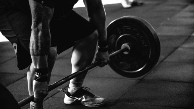 postura espalda gimnasio