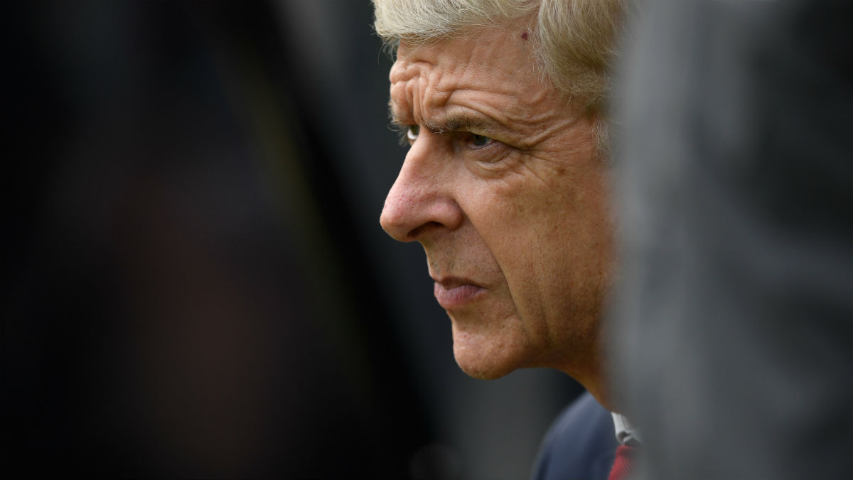 Wenger durante un partido con el Arsenal (Getty)