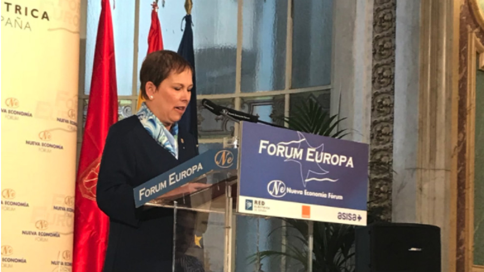 La presidenta del Gobierno de Navarra, Uxue Barcos, en el Nueva Economía Fórum. | ETA