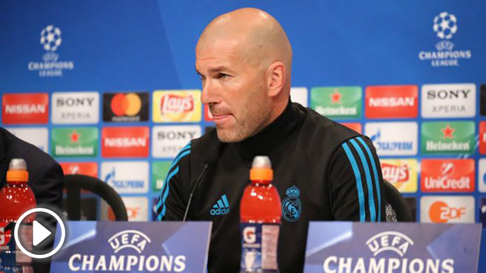 Zidane atiende a los medios en rueda de prensa antes del partido contra el Bayern.