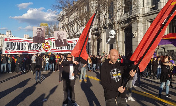 Retratos de Stalin y Lenin en la marcha por la república el pasado 14 de abril (Foto: Facebook)