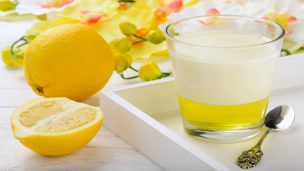 Receta de gelatina de limón casera.