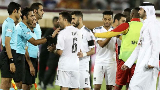 Xavi Hérnandez, expulsado por protestar el penalti que le hizo perder la Copa del Príncipe