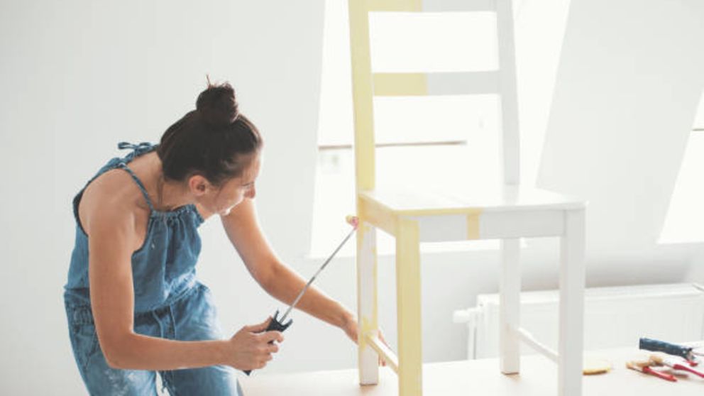 Aprende cómo pintar muebles de manera fácil