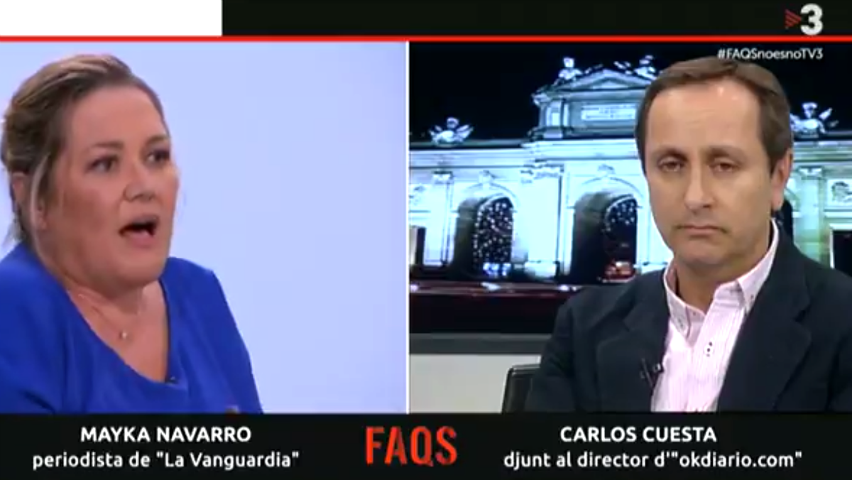 Los periodistas Mayka Navarro (La Vanguardia) y Carlos Cuesta (OKDIARIO), este sábado en TV3.