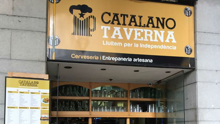 La ‘catalano taverna’ situada en Gerona usa como gancho el lema «Luchemos por la independencia».