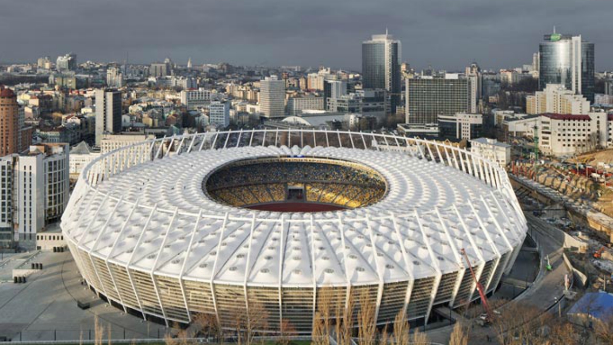 NSC Olimpiyskiy Stadium de Kiev. (Twitter)