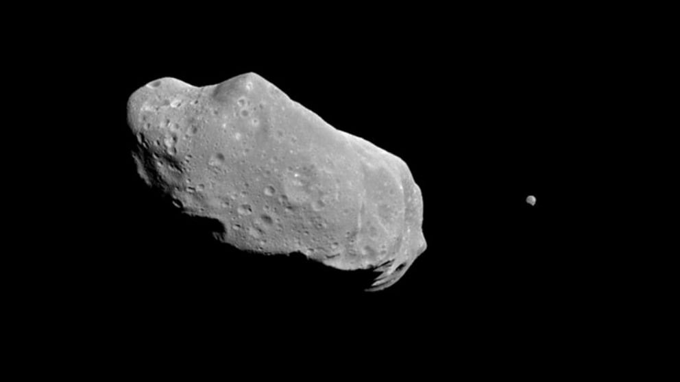 El asteroide Apophis está en una órbita cercana a la Tierra.