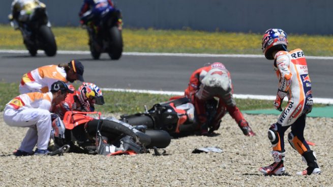 El accidente sufrido por Dani Pedrosa, Jorge Lorenzo y Andrea Dovizioso ha levantado una polémica que Dirección de Carrera ha zanjado considerándolo un incidente fortuito.