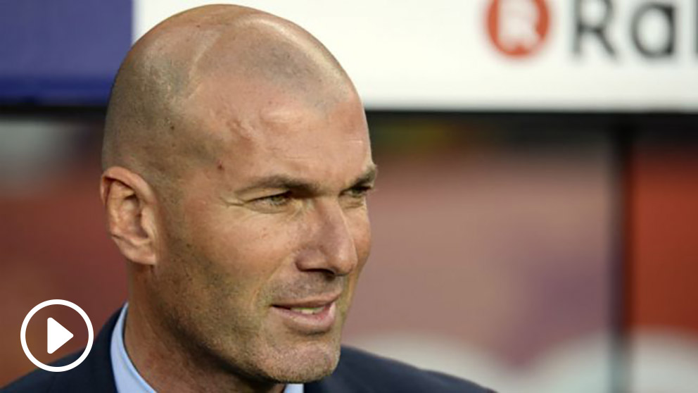 Zidane durante el Barcelona – Real Madrid. (AFP)