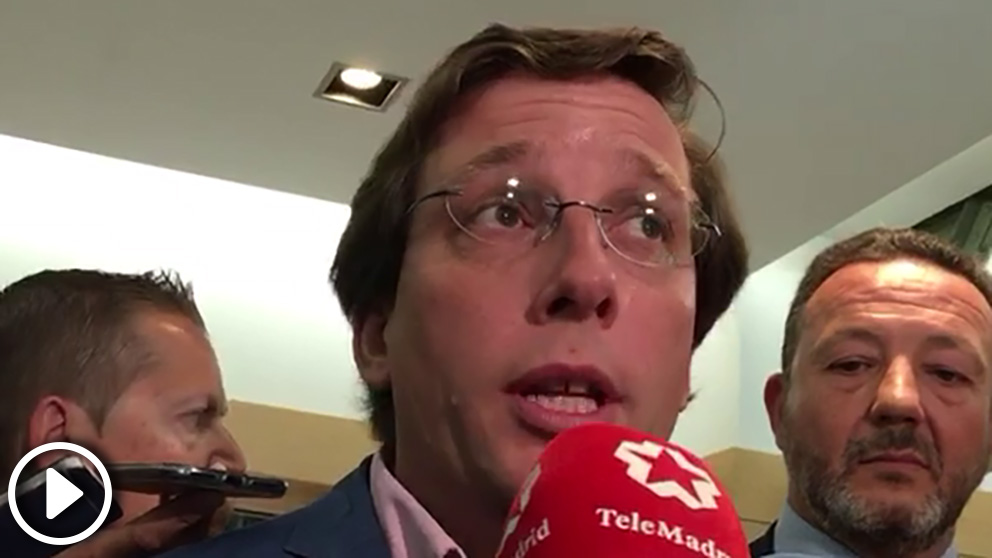 Almeida (PP): «La hemeroteca permite conocer quién es Manuela Carmena y cómo actúa» srcset=\