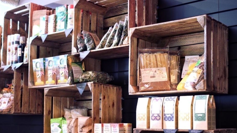 Cómo hacer un transportín para gato con una caja de fruta paso a paso