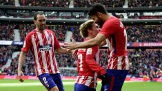 Diego Costa, Godín y Griezmann. (AFP)
