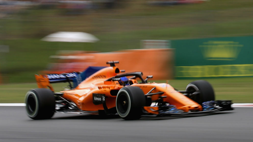 Fernando Alonso le ha servido al joven Charles Leclerc como profesor gracias a la pelea que ambos mantuvieron durante varias vueltas en el pasado Gran Premio de España de Fórmula 1. (Getty)