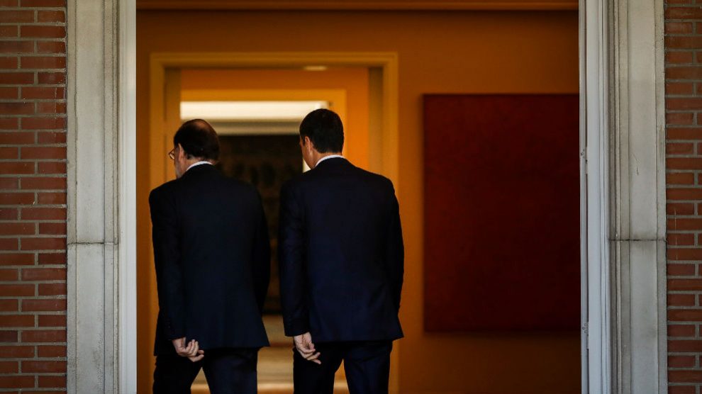 Mariano Rajoy y Pedro Sánchez, este martes en La Moncloa.