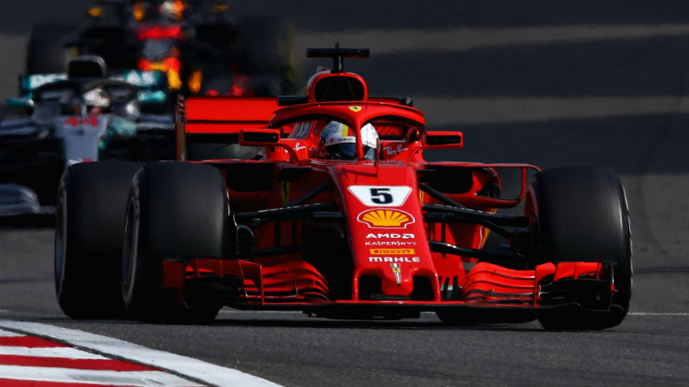 El bajón protagonizado por Ferrari en Montmeló ha hecho saltar todas las alarmas en Maranello, haciendo ver que el SF71H debe acelerar su desarrollo si quiere aspirar al mundial. (Getty)