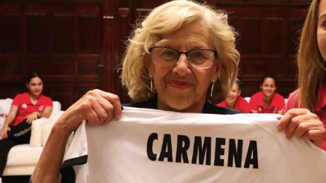 Carmena rechaza dos proyectos para colocar pantallas gigantes para ver a España en el Mundial