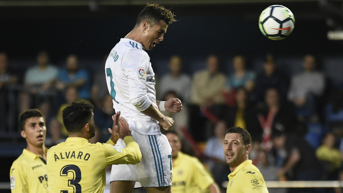 Cristiano Ronaldo en el momento de su gol ante el Villarreal. (AFP)