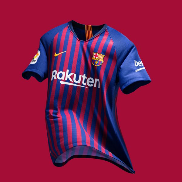 El Barça presenta su nueva camiseta: 10 franjas verticales y cuello en ‘V’ con una senyera