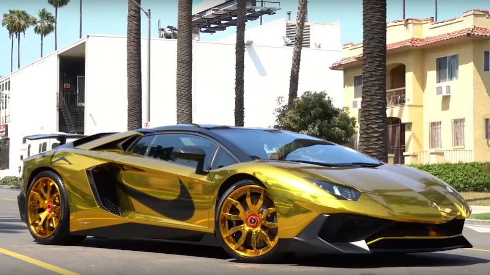 Chris Brown ha adquirido un Lamborghini Aventador SV Roadster que no tiene nada de discreto.