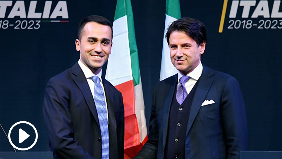 Luigi di Maio, líder del populista Movimiento 5 Estrellas italiano, y Giuseppe Conte, propuesto como primer ministro. (AFP)