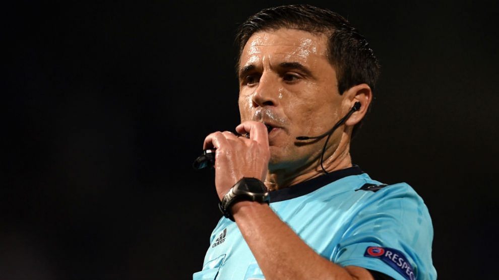 Milorad Mazic, árbitro de la final de la Champions. (AFP)