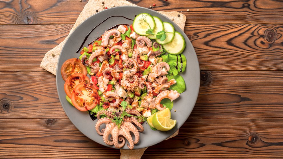 ensalada de pulpo y aguacate