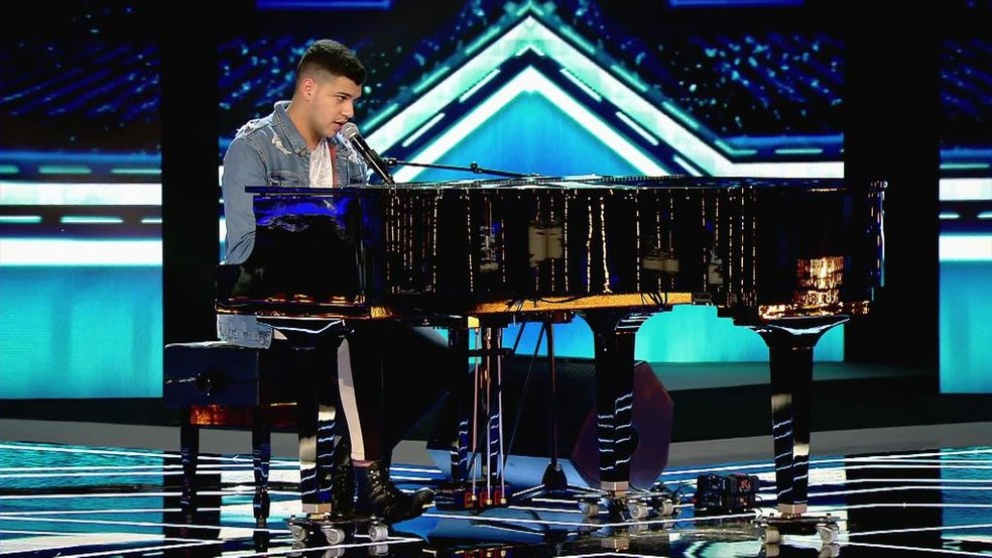 Riduan emociona al piano en ‘Factor X’