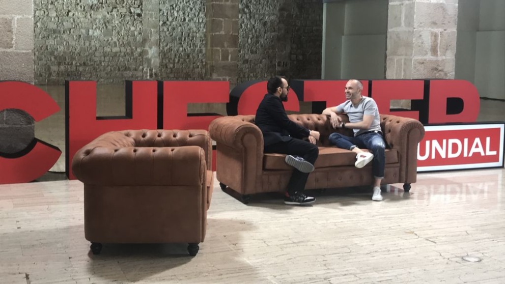 Andres Iniesta en el plató del ‘Chester’