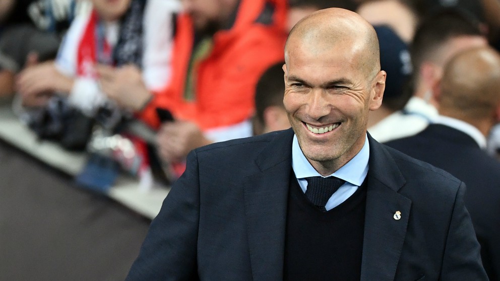 Zidane volverá a los banquillos dentro de poco. (AFP)