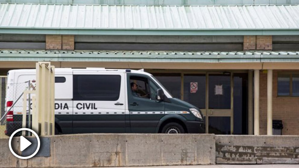 Furgón de la Guardia Civil. Foto: EFE