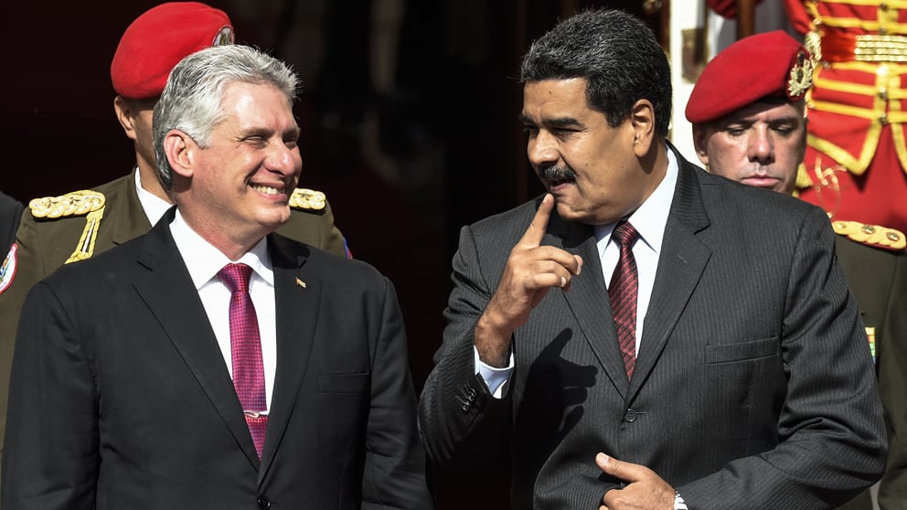 Miguel Díaz-Canel y Nicolás Maduro. (Foto: AFP)