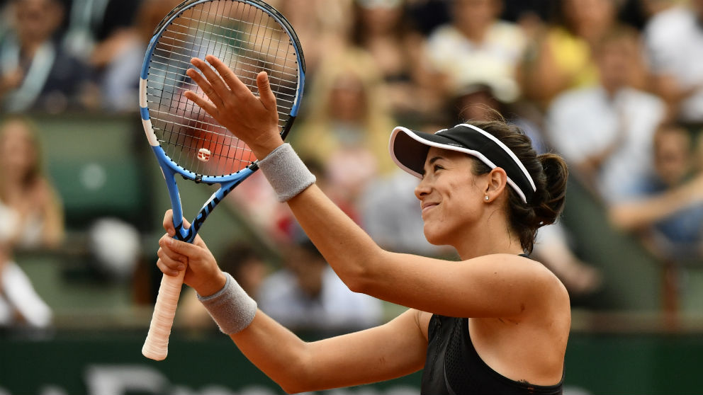 Garbiñe Muguruza celebra su victoria ante Stosur. (AFP)