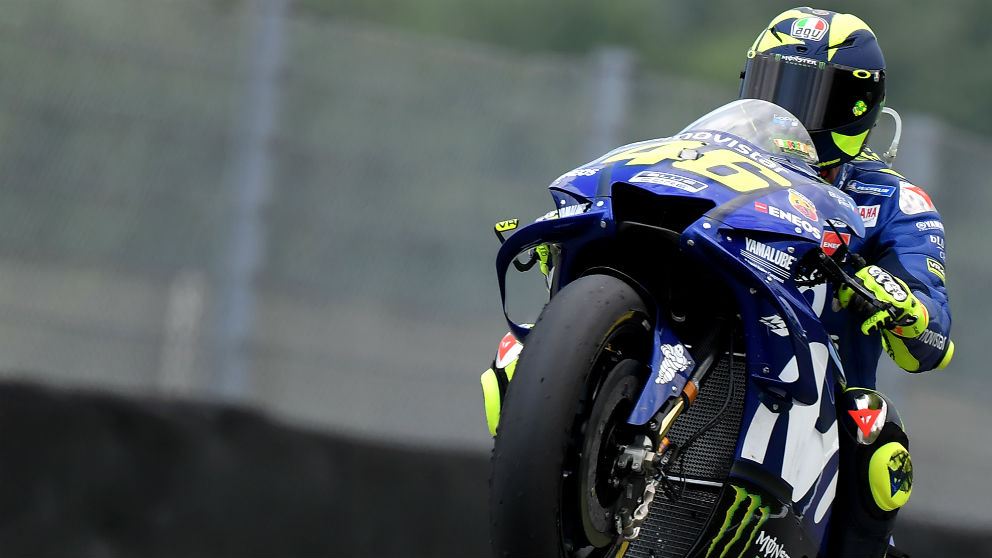 Valentino Rossi celebra la pole en Mugello. (AFP)