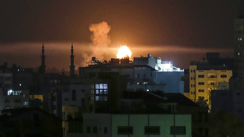 Explosiones en Gaza por bombardeos israelíes. (AFP)