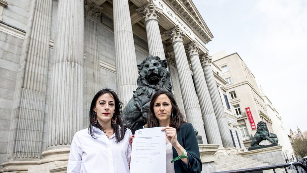 Las diputadas de Podemos Isabel Franco e Ione Belarra. (Foto: Podemos)