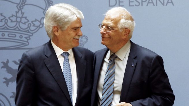 Alfonso Dastis y Josep Borrell