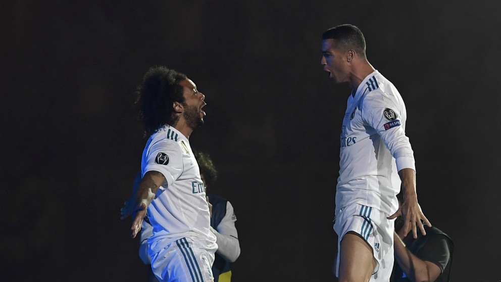 Marcelo y Cristiano Ronaldo, en la celebración de la Decimotercera. (AFP)