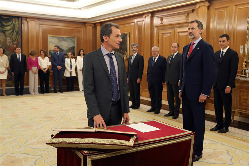 Pedro Duque jura el cargo de ministro de Ciencia