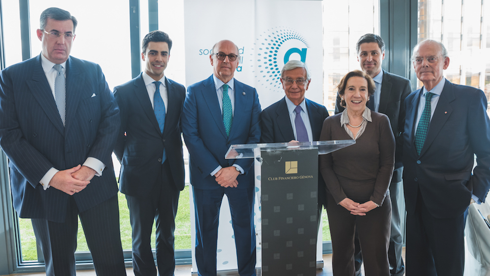 De izquierda a derecha:  Alfredo Dagnino Guerra, Juan Gonzalo Ospina, Aldo Olcese, Rafael Ansón, Victoria Prego, José Rosiñol y Ignacio Buqueras.