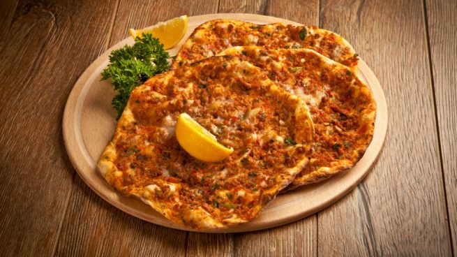 Lahmacun: pizza turca