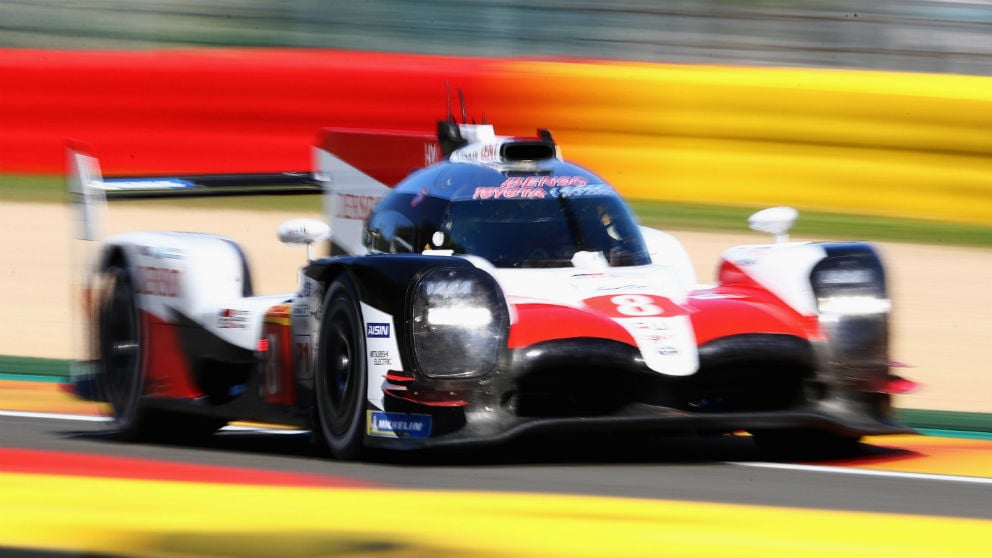 Fernando Alonso se une a una larga lista de pilotos de Fórmula 1 que también han tomado parte en las 24 horas de Le Mans, muchos de ellos coetáneos del asturiano en el Gran Circo. (Getty)