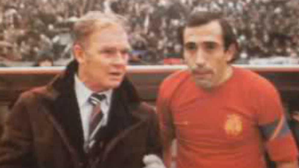 Kubala durante su etapa como seleccionador de España.
