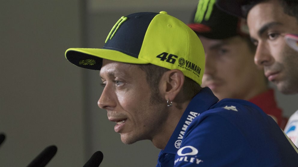 Valentino Rossi se ha mojado acerca de lo que supondrá la pareja formada por Marc Márquez y Jorge Lorenzo, asegurando que podría haber problemas entre ellos. (Getty)