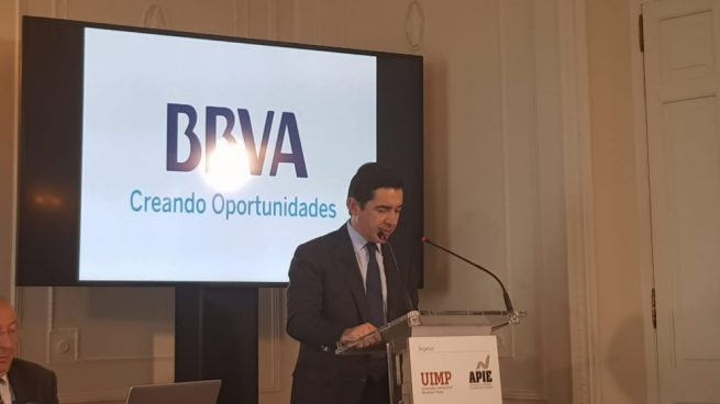 Torres Vila (BBVA): «El impuesto socialista a la banca sería un error»