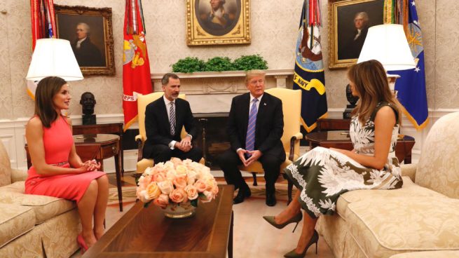 Bronca entre Felipe VI y Letizia en la Casa Blanca: la reina no quería tomar el té con Melania Trump